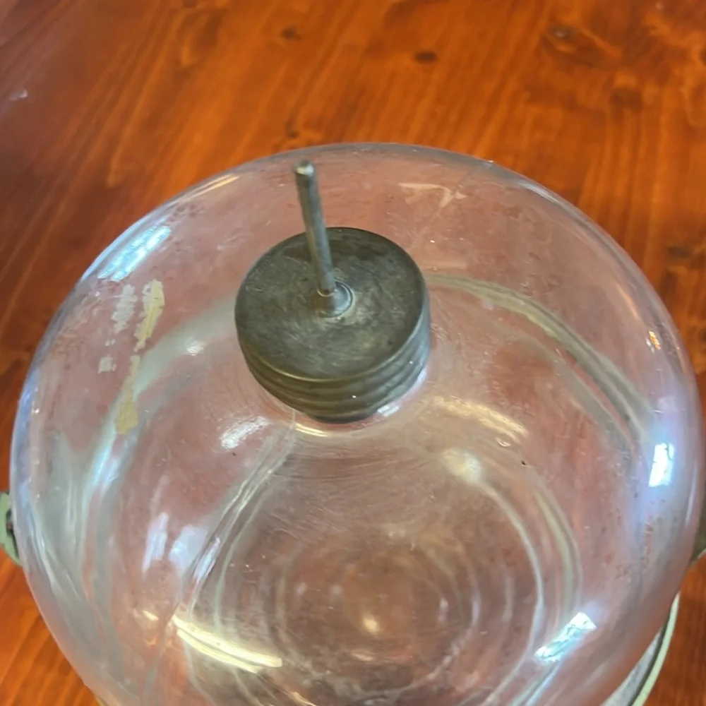 Kerosene Jar from Old Kerosene Stove.  In Excellent Condition - Picture 2 of 2